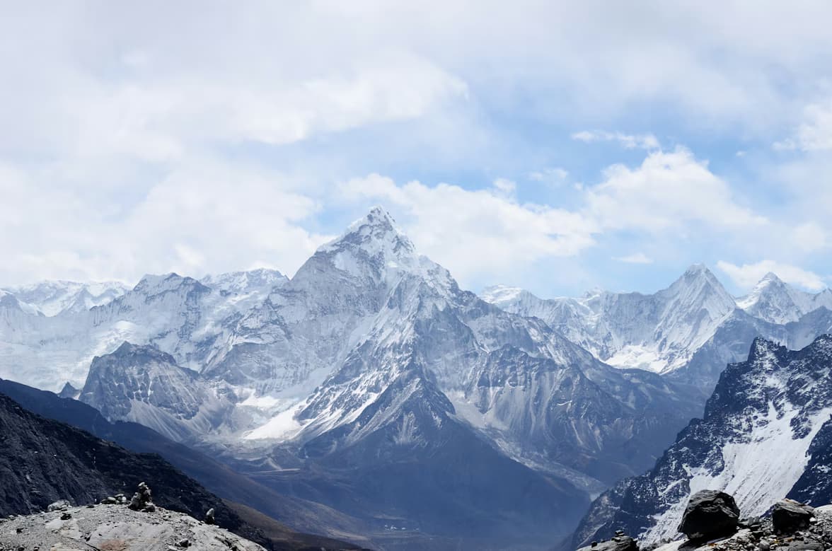 Trekking Nepal After Monsoon: September vs October Compared