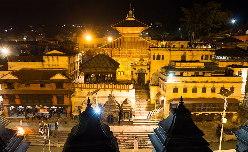 pashupatinath_temple_at_night